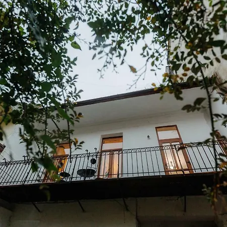 Oldtown Hideout Апартаменти